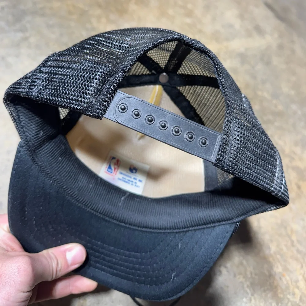 Vintage Official 1990 NBA Finals Trucker Hat - Picture 3 of 3